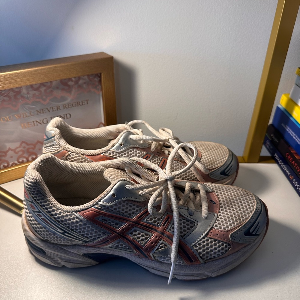 Pre-loved pink ASICS
